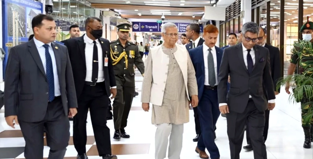 মালয়েশিয়া সফরে ঢাকা ছেড়েছে প্রধান উপদেষ্টা ড. ইউনূস