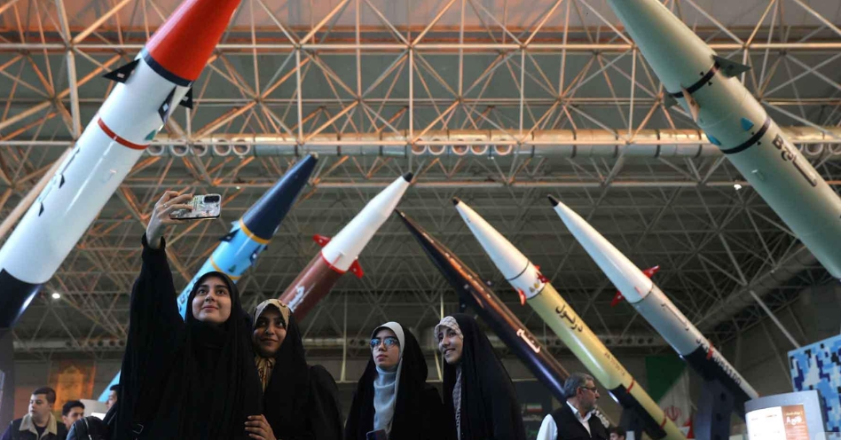 মার্কিন হামলা হলে ঘাঁটিতে পাল্টা আঘাতের হুঁশিয়ারি